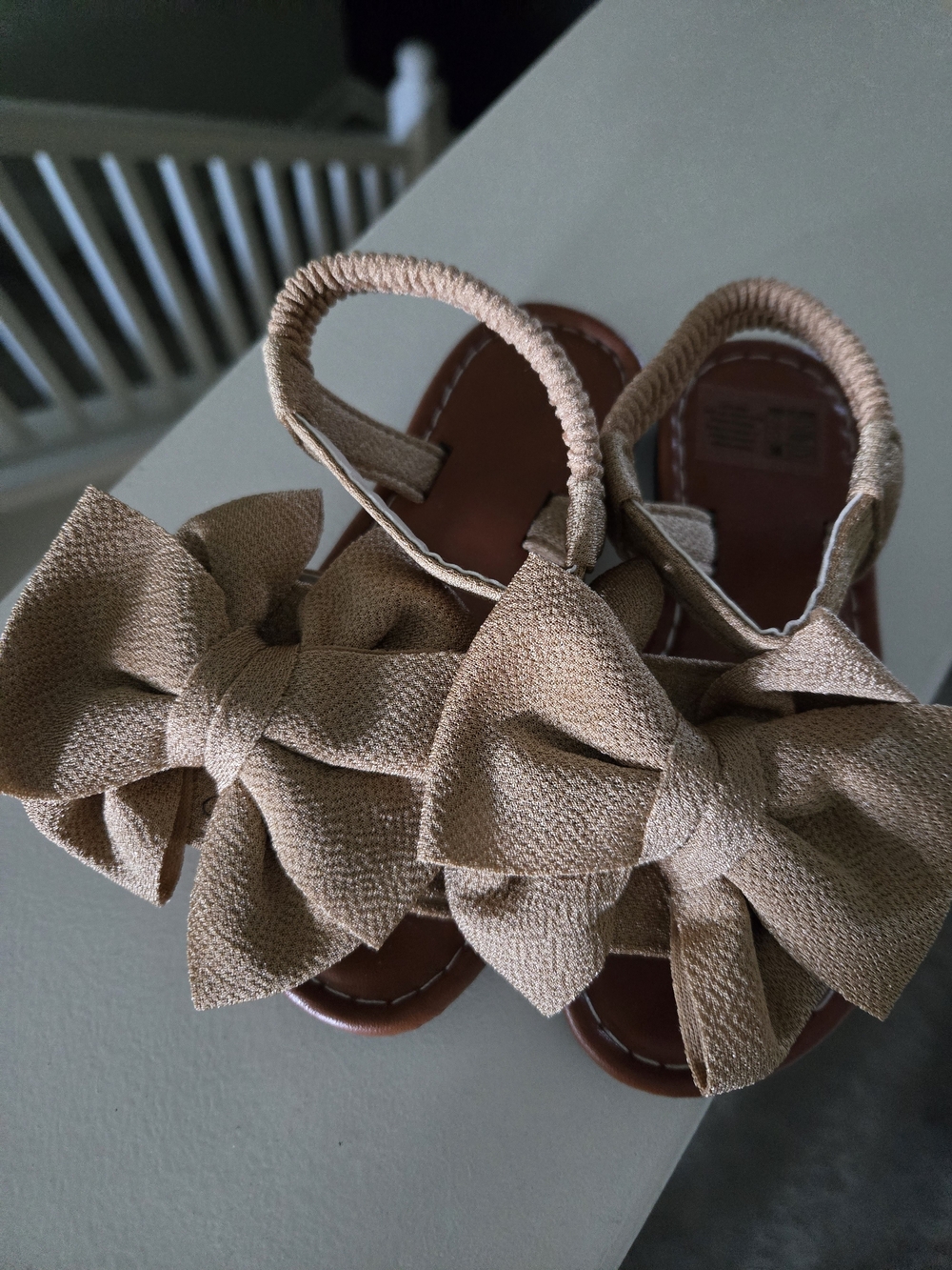 Girls Beige Bow Sandals - Kids Cute Summer Shoes Toddler Size 8.5